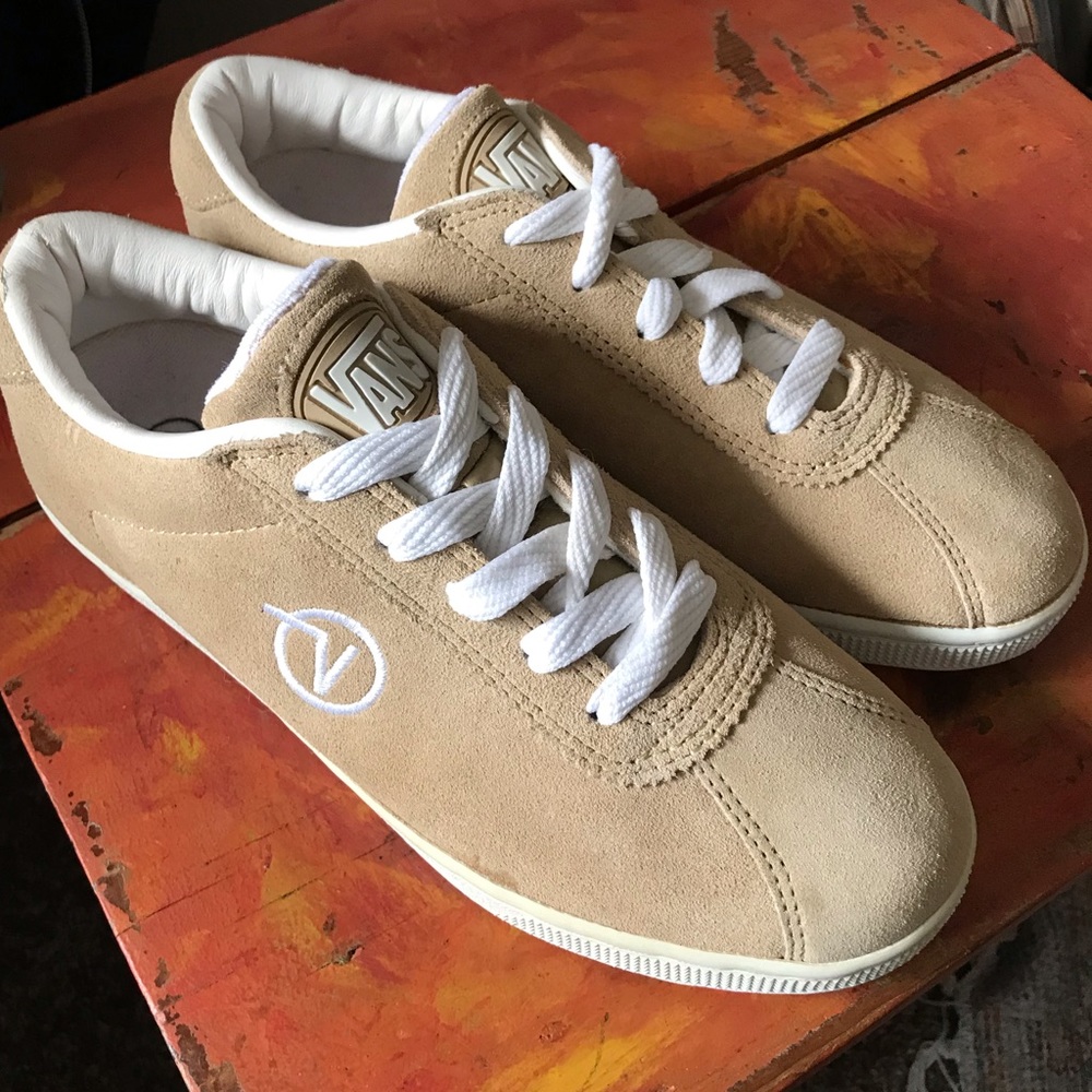 VINTAGE Y2K VANS SUEDE “LUCY” MADE IN KOREA SIZE 9